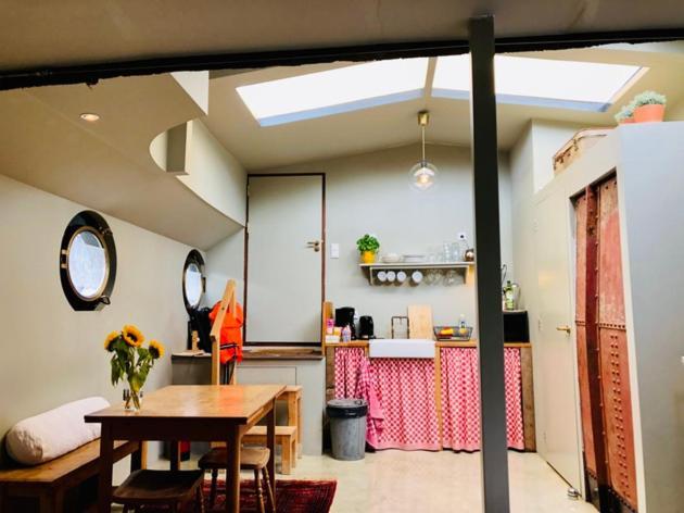 Houseboat Tante Piet Hotel Amsterdam Exterior photo